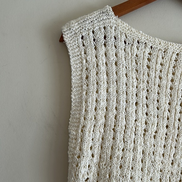 Sweet Vintage Off White Hand Crochet Sweater Vest Size Small - Picture 10 of 13